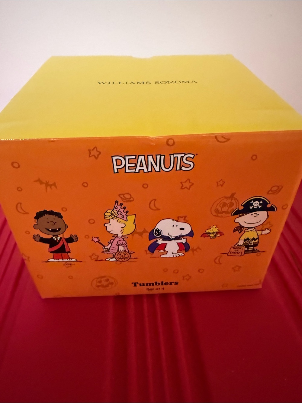 New Williams Sonoma Peanuts Halloween Glasses